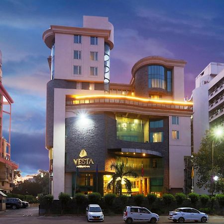 Vesta International Hotel Jaipur Exterior photo