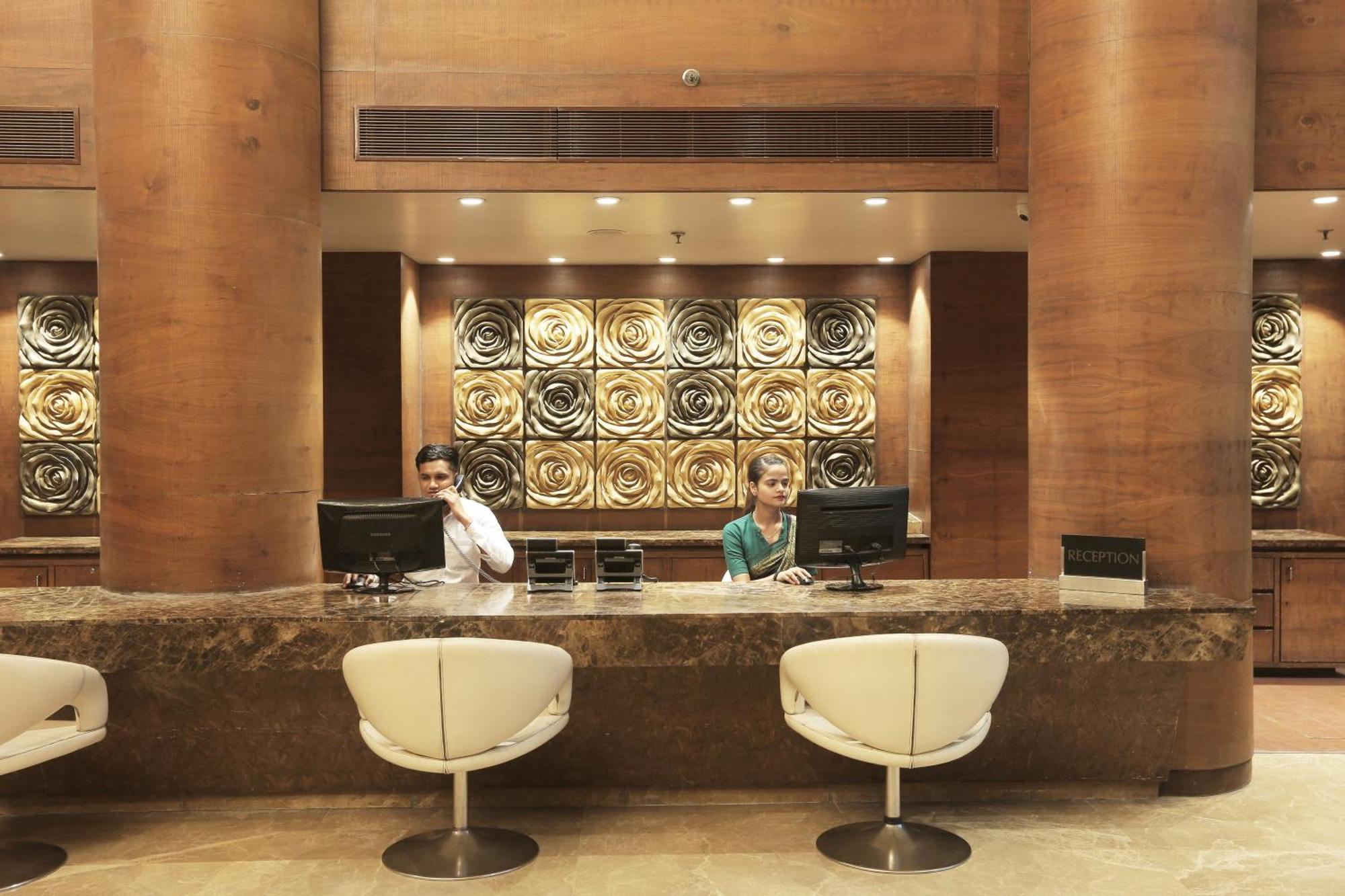 Vesta International Hotel Jaipur Exterior photo